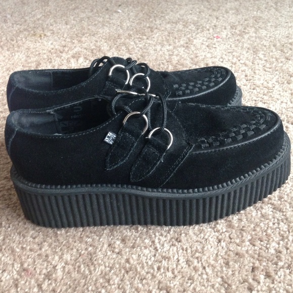 ●● SOLD!!!! ●● Black T.U.K Platform Creepers - Picture 2 of 5